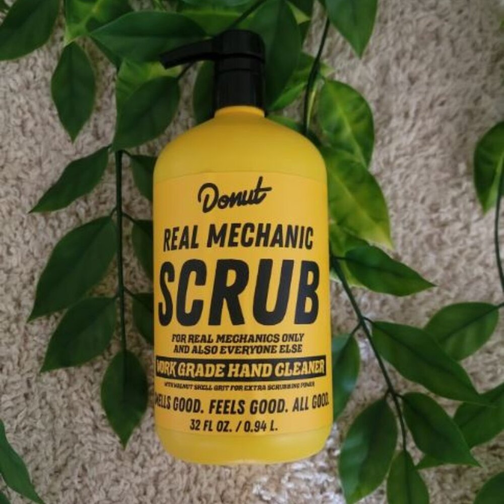 Donut Media Hand Soap, Free of Parabens & Pthalates, Cuts Grime & Grease, Shea B